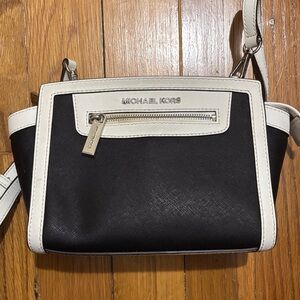 Michael Kors Black and Cream Shoulder Bag